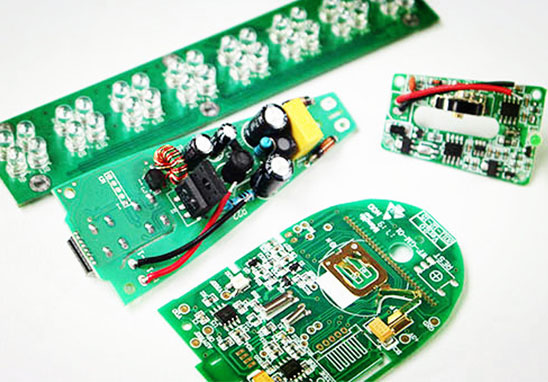 為什么PCB板顏色絕大多數(shù)都是綠色的？
